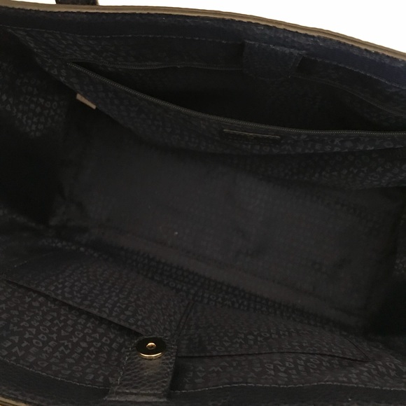 Late Spade Tote - Picture 3 of 4